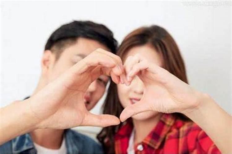 梦见妻子出轨预示什么 周公解梦梦见妻子出轨预示什么