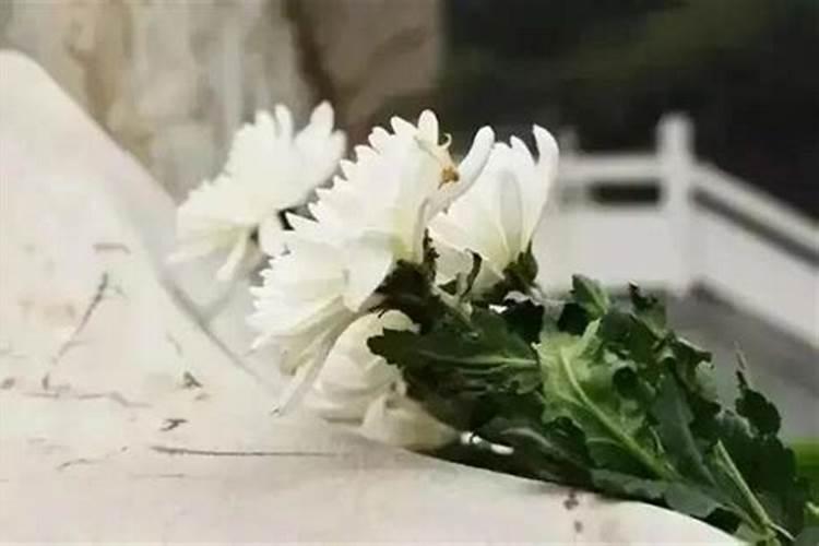 周公解梦梦见踩到大便有什么寓意