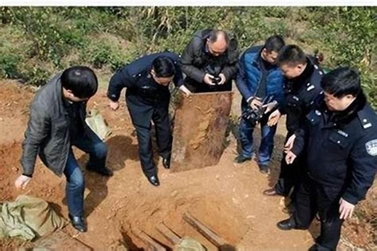 梦到死去的亲人又活了是什么意思