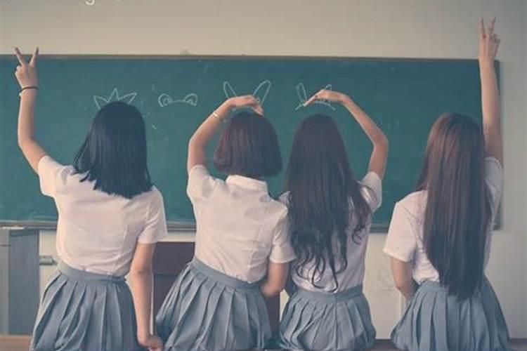 梦见熟悉的女人打招呼
