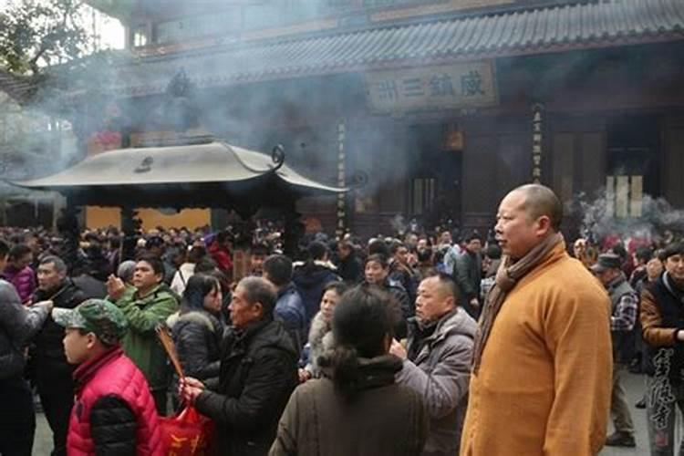 梦见兄弟分家产的预兆