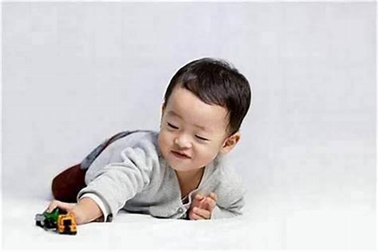 男孩取名字三个字