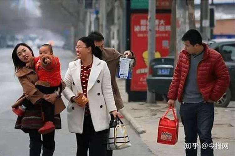 梦见兄弟在一起到外婆家走亲戚