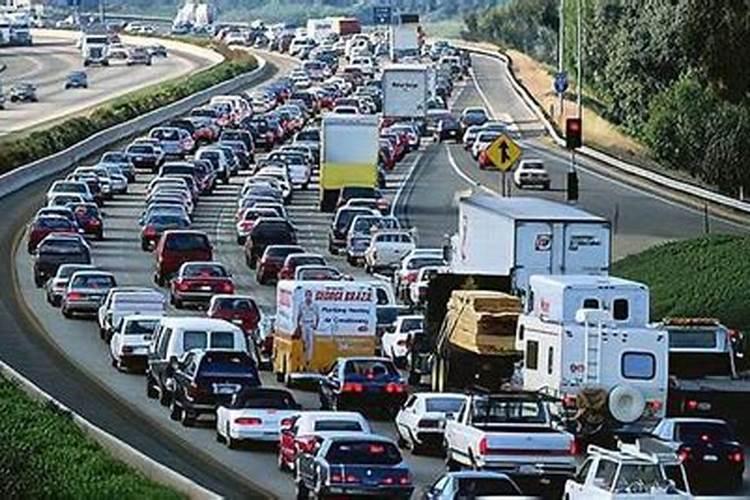 梦到回家的路上障碍重重是什么意思？
