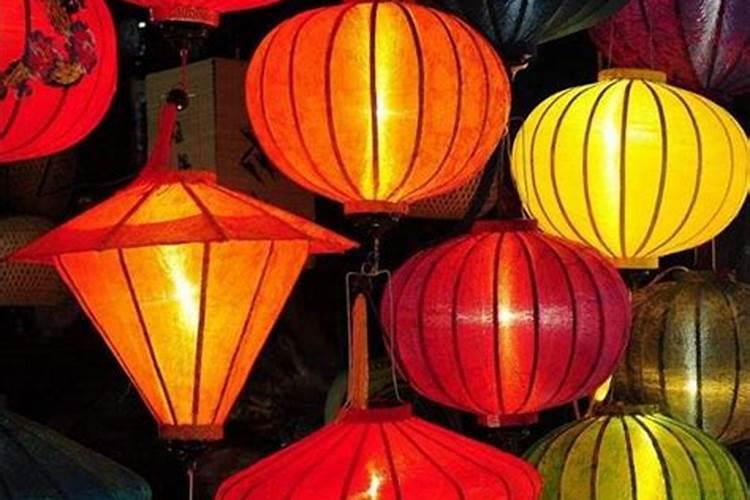 为什么过十五要挂灯笼呢？