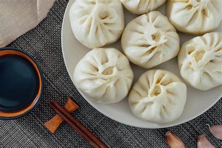 算命先生说的“八字”指的是什么？是怎么算出来的？