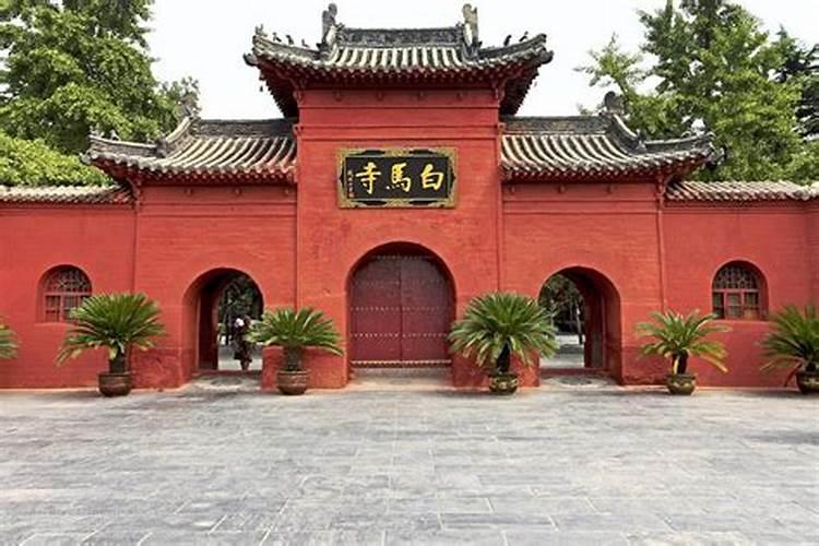 亲人离世家里不烧七,去寺庙做法事可以吗？