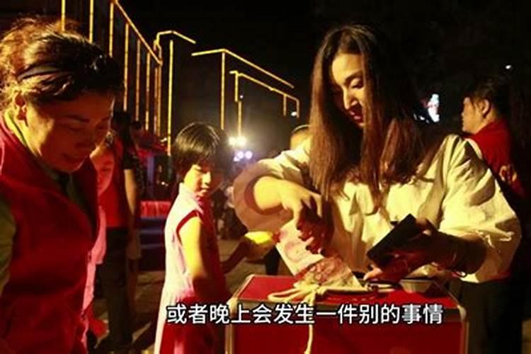 梦见别人抬死人去埋是什么意思