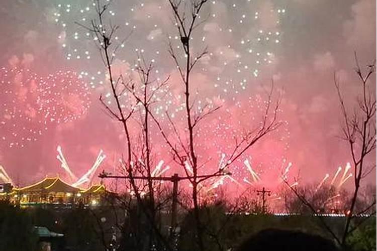 正月十五几点放烟花