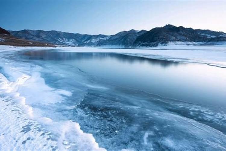 梦见大海结冰不冷的预兆