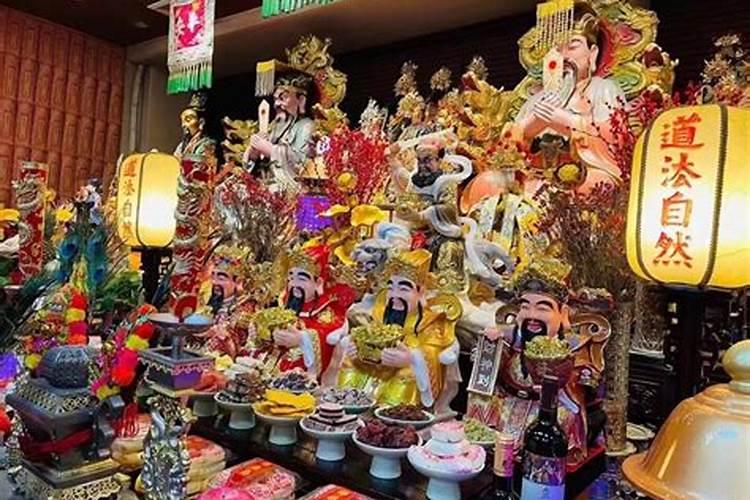 正月初二接什么神 最吉利上等时辰