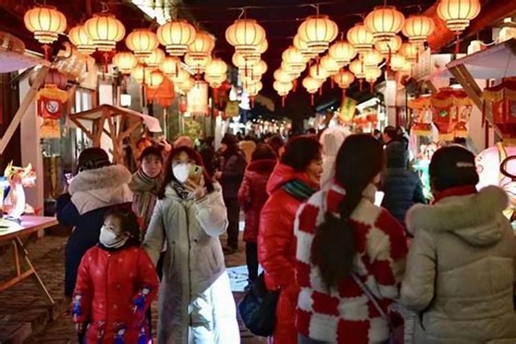 1949年以后,中国每年有几个传统节日？有几个全民节日？