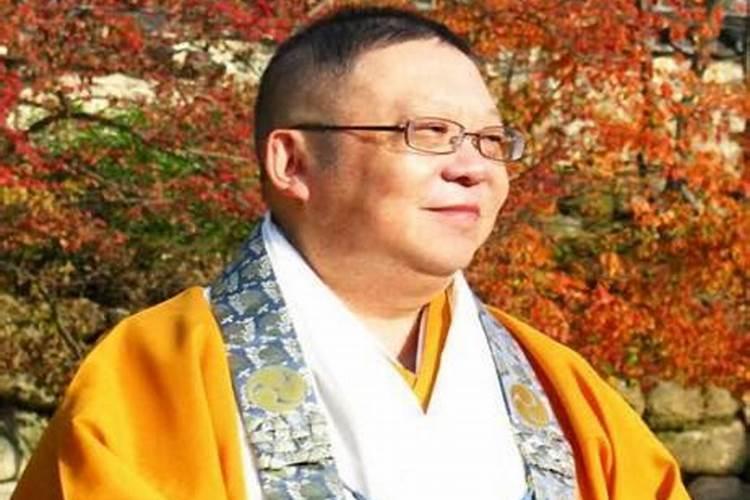 74年属虎本命年佩戴什么好 戴金首饰合适吗？