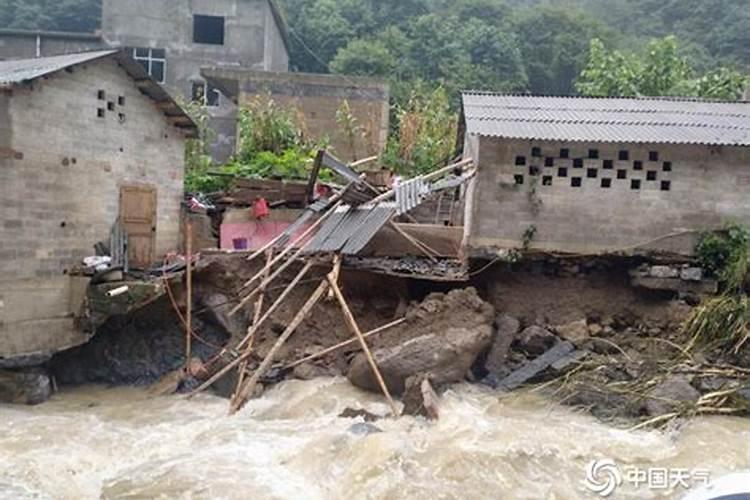 广州城隍庙求的签:“孤舟横水面 风雨两相侵 若非至善人 关心关心”求的...