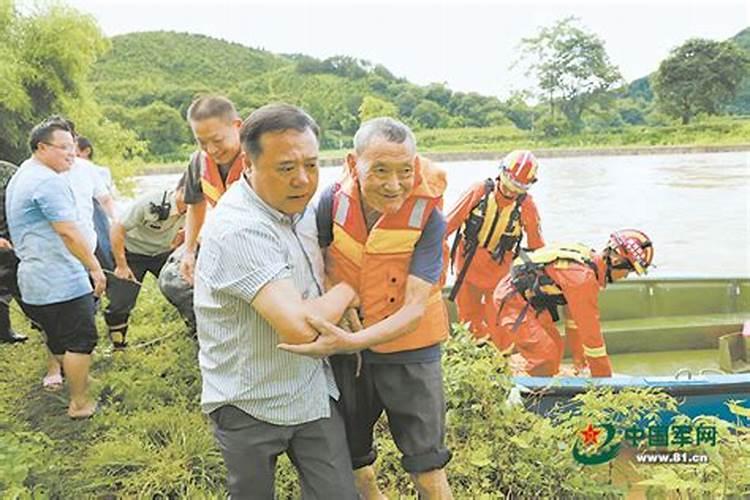 梦见被洪水围困又脱险的预兆