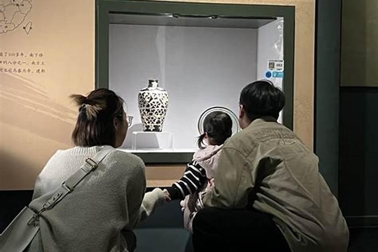 农历1967年6月18生辰与农历1978年4月12出生时辰有缘份吗