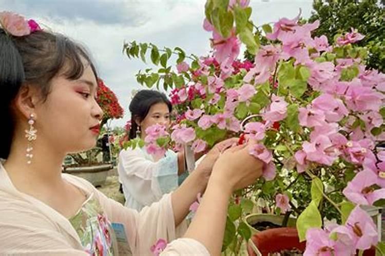 我是1982年6月20日出生,农历润4月后4月29,夜里2点生,是什么命？