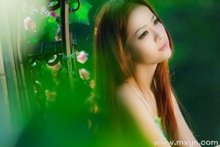 梦见裸体女人是什么征兆