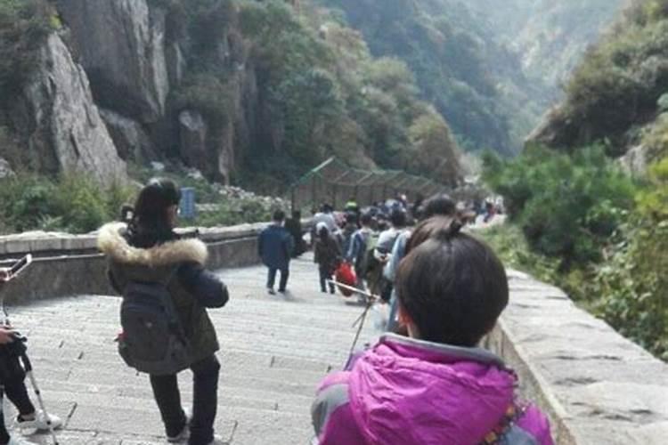 为什么泰山童子不能爬泰山？