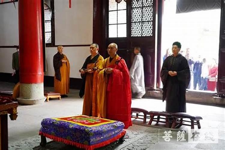 梦见爱人的老婆的预兆