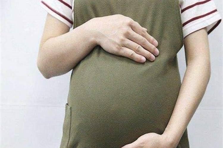 梦到姐姐 怀孕了。而且肚子很大了,还是个男孩子。 请问这代表什么意思...