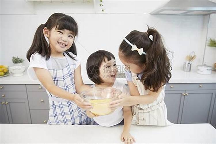 梦见兄弟姐妹们聚在一起