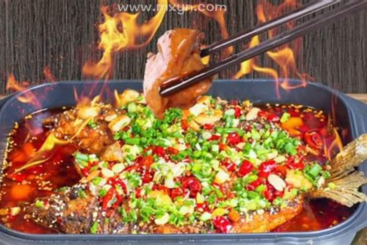 梦见吃鱼肉是什么意思？