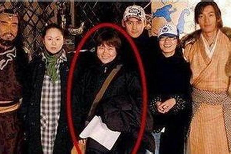 胡歌的坚持,16年情史疑云,情感路上的“伪装者”