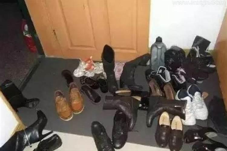 女人梦见找鞋子是什么意思