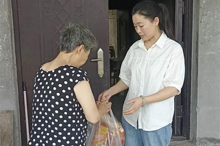 中元节上完坟回家有什么讲究