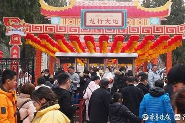 梦见大海大船是什么意思？