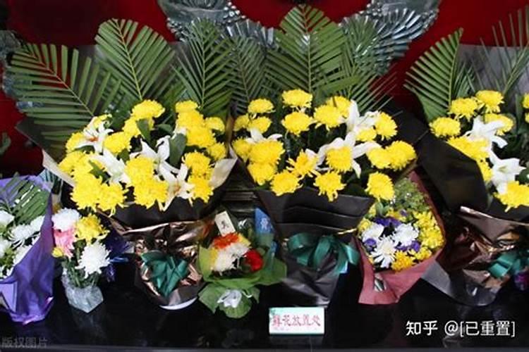 七月十五上坟有什么讲究