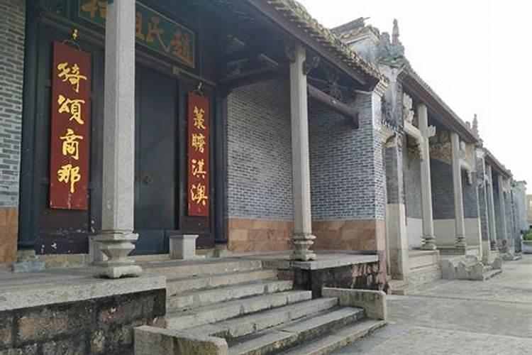 关于少小的诗句有哪些？