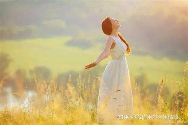 做梦梦到自己摸别的女人