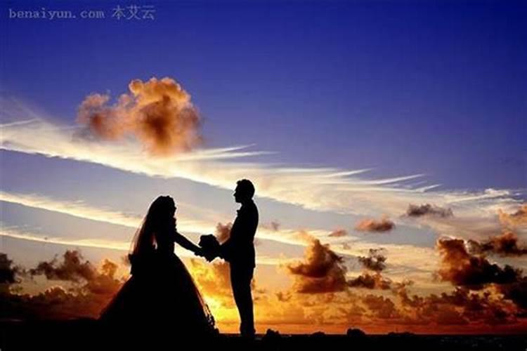 梦见别人结婚他家还死人的预兆