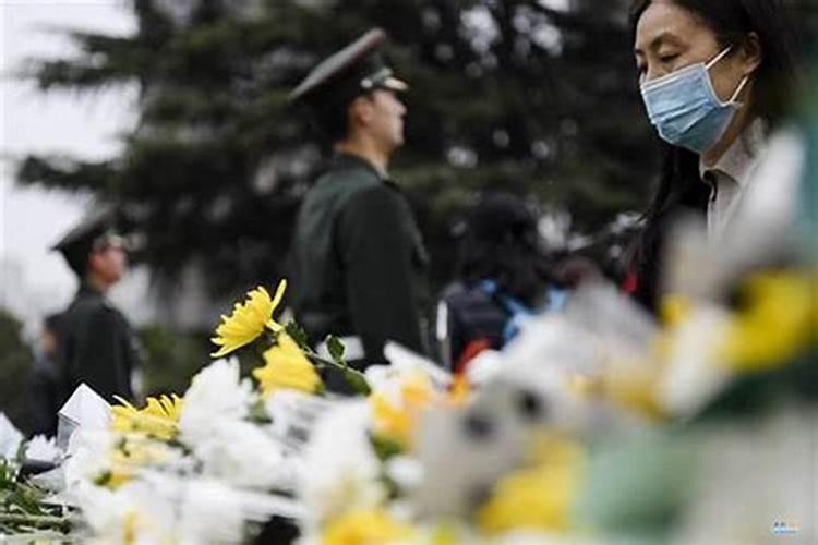 清明时节拜祭已故亲人的诗句