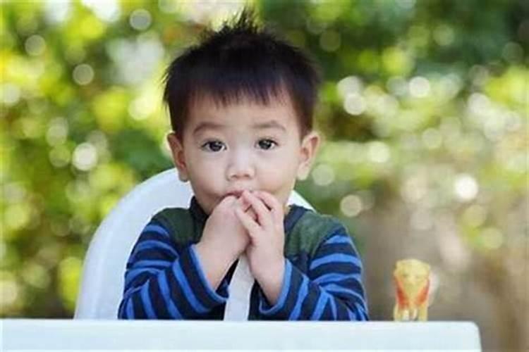 梦见家里好热闹有人去世又不是自己家人