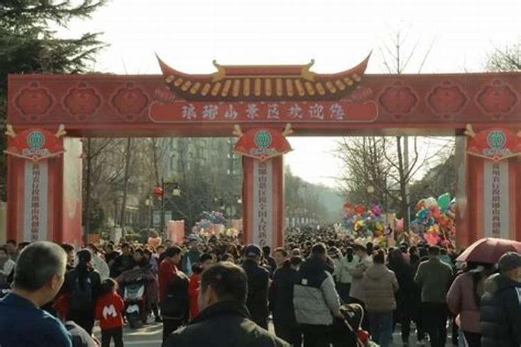 宝丰香山寺景区门票多少钱宝丰香山寺景区门票