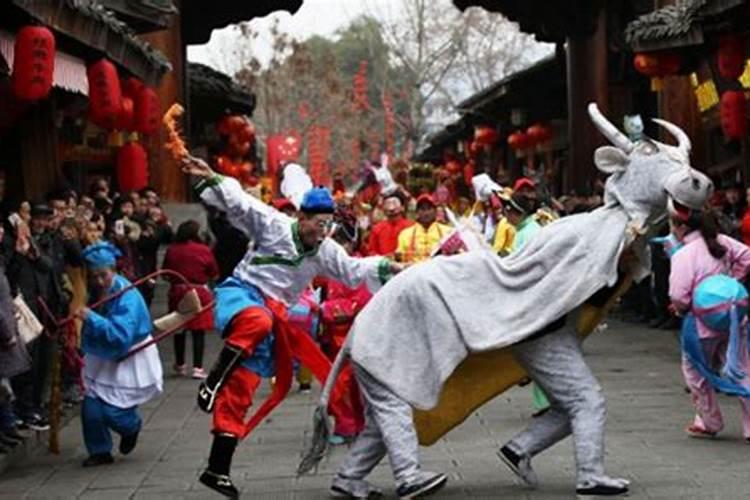 孩子学籍在四川成都 户籍在四川南充 即将参加2019高考 需要办暂住证...