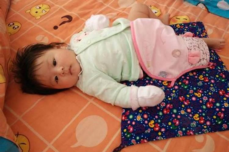 梦见熟悉的女人光屁股的预兆