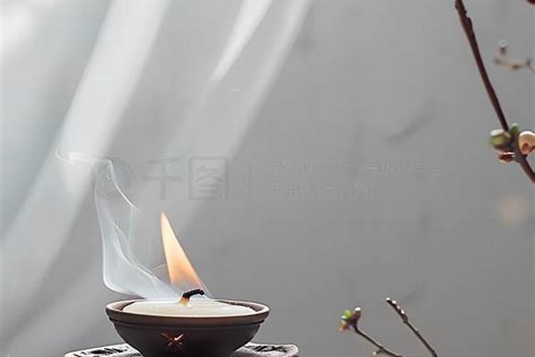清明节可以在家上香吗清明节上香为何要上三柱