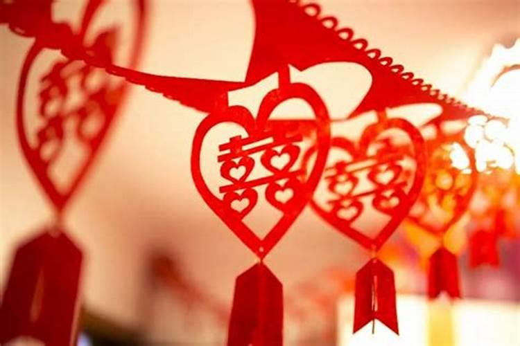 男不娶初一女,女不嫁十五男是什么意思
