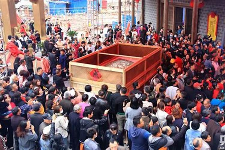 梦见亲人生重病大哭是吉还是凶