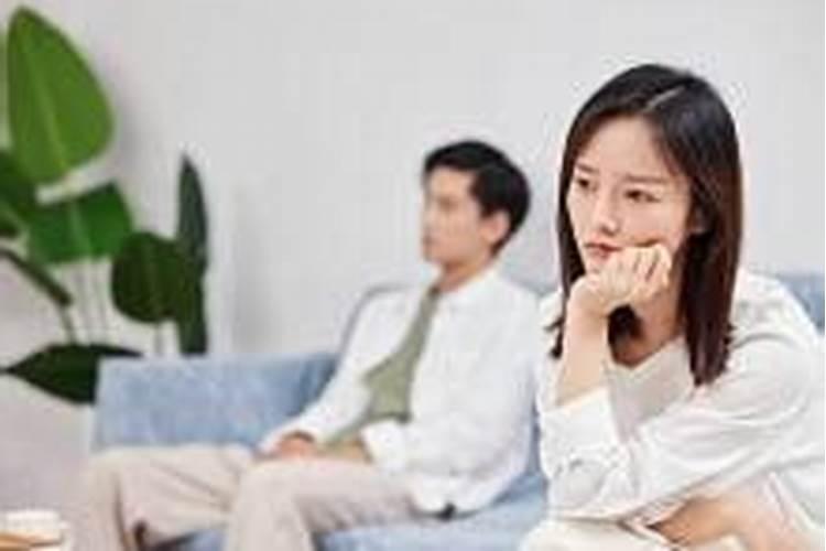 梦见死去的爸爸光着身子的预兆