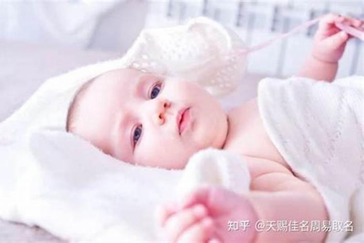 邹市明冉莹颖七夕晒照撒狗粮,霸气告白惹人羡,还有哪些明星很甜蜜？