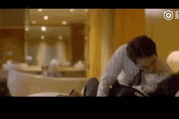 梦见跟美女接吻拥抱的预兆