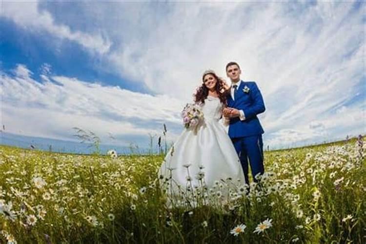 梦见和前夫复婚什么意思 梦到和前夫复婚有什么征兆