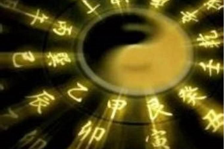 生于冰月是什么意思？