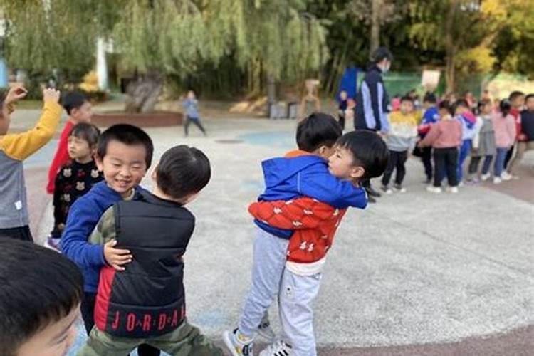 腊八节是我国哪个地区的传统节日？