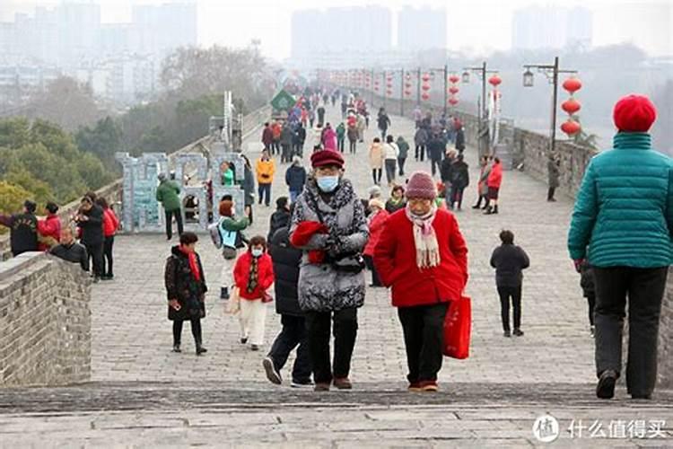 走百病是属于元宵节的风俗吗